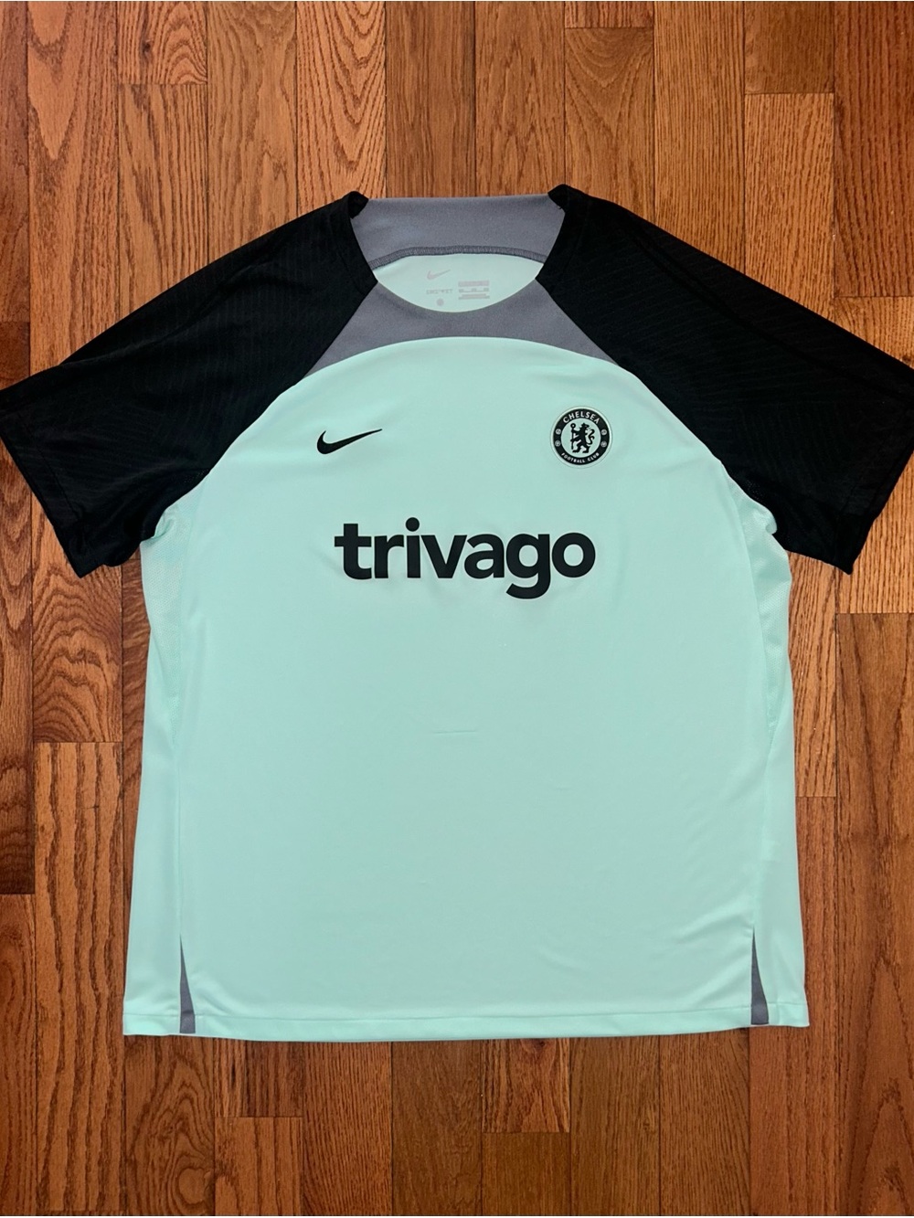 Chelsea FC 2023/24 Nike Training Jersey Size 2XL